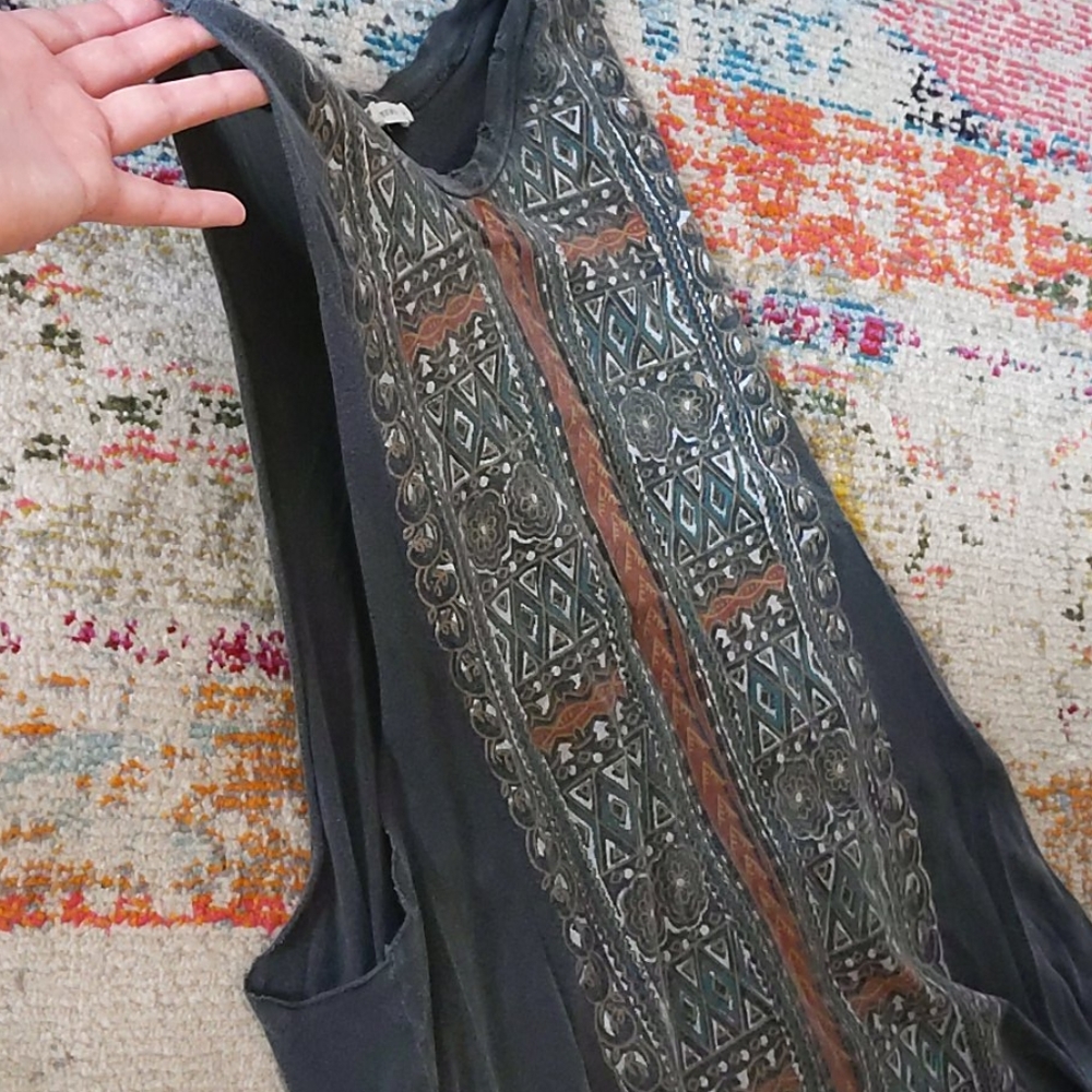 Tanktop - Picture 4 of 5